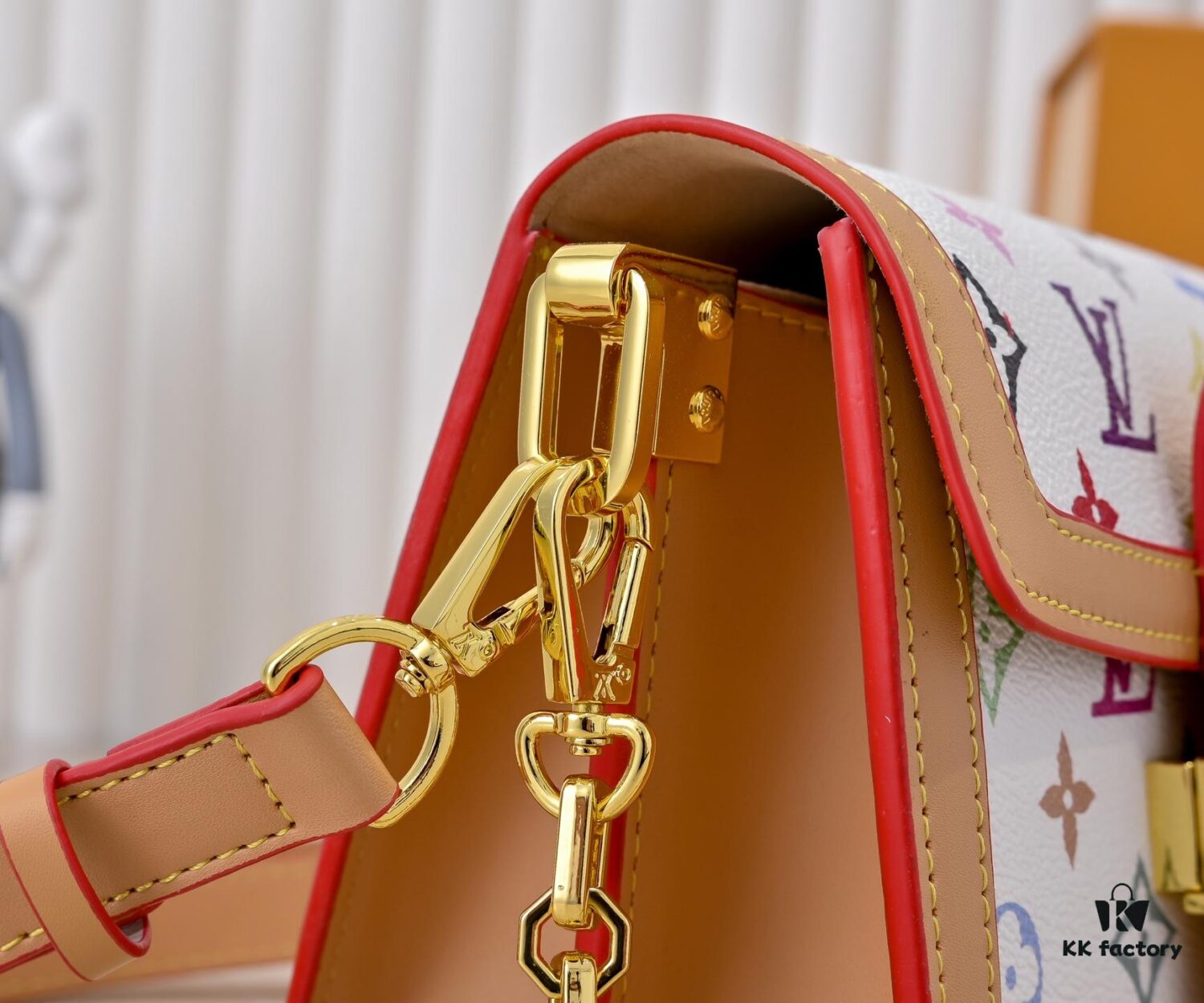 Takashi Murakami White Tricolor Daphne Upgraded Version 💥 Louis Vuitton 2025 Spring Collection Messenger Bag M43599 / 44391 / 44580 Colorway Latest Release Métis