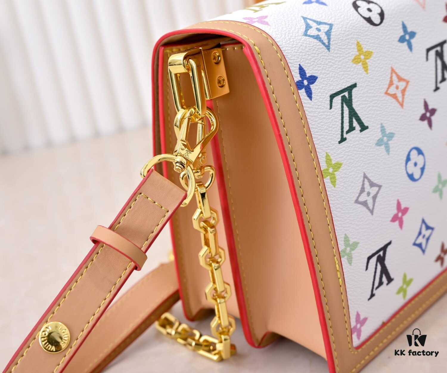 Takashi Murakami White Tricolor Daphne Upgraded Version 💥 Louis Vuitton 2025 Spring Collection Messenger Bag M43599 / 44391 / 44580 Latest Release Métis Mini Handbag