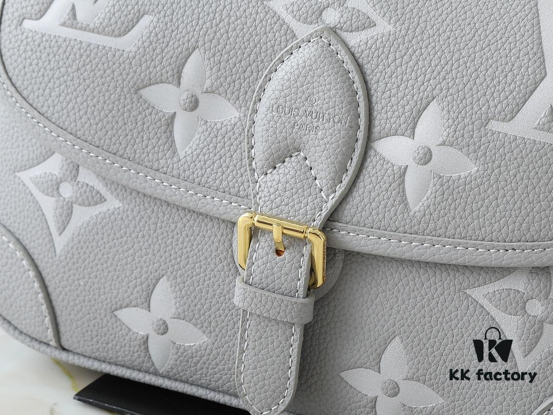 Upgraded Original Full Leather Baguette Bag Series New Diane Handbag