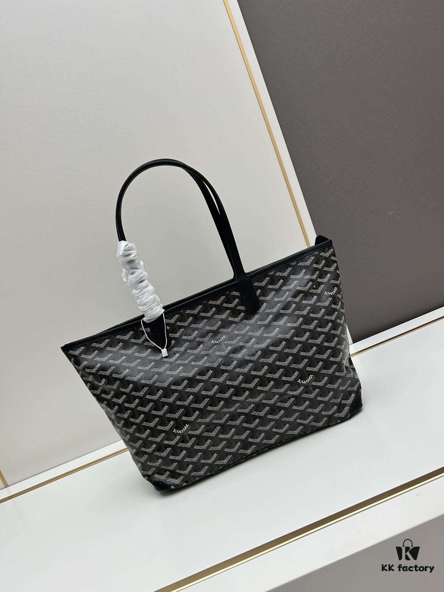 69306bc86e68136f4d9a516e Small Artois Small Bag (Zippered Tote) is a tribute to the iconic Saint Louis Bag, featuring a structured design with enhanced security and privacy thanks to leather corner guards and a zip closure. It also includes a removable inner pouch for organizing your belongings. The Artois Small Bag has longer handles than the Saint Louis Small Bag, making it easier to carry.