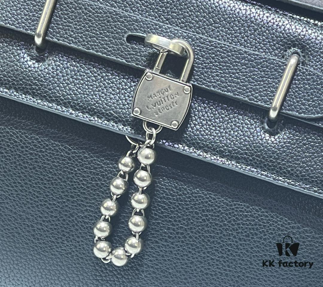 Upgraded Model: M11630 Steamer 15 Handbag