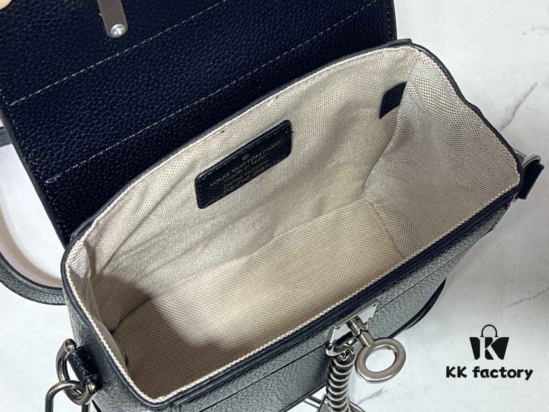 Upgraded Model: M11630 Steamer 15 Handbag