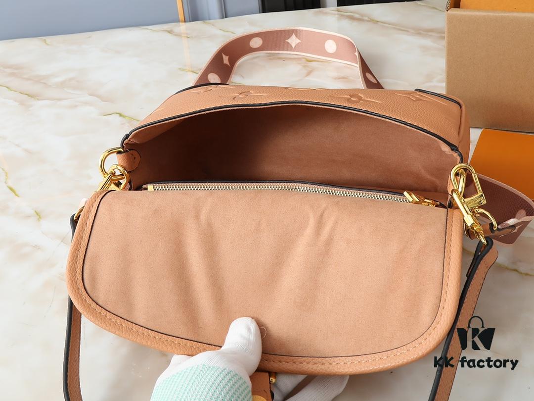 Upgraded Original M46583 M46584 M46386 M46388 M45985 Full Leather Baguette Bag Series New Diane Handbag