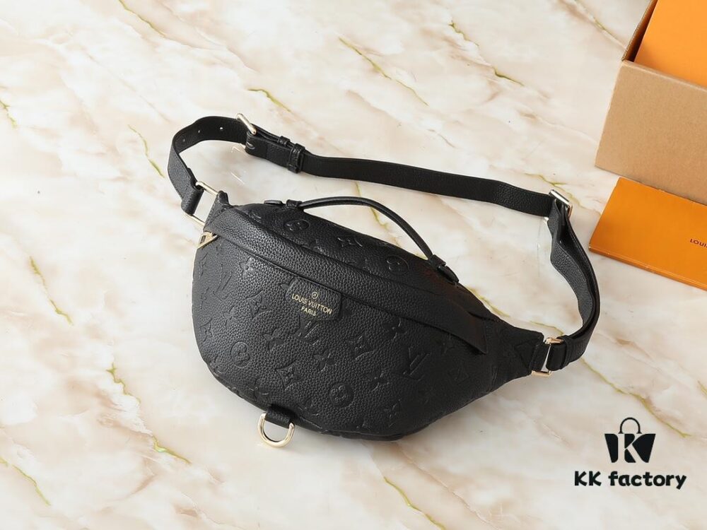 Upgraded Original M44812 M44836 M43644 Louis Vuitton New Arrival BUMBAG Chest Bag, Patterned Design Can Be Used as Waist Bag, Shoulder Bag or Crossbody – Multiple Carrying Options, Soft Monogram Fabric with Adorable Appliqué Details Adds a Touch of Fashionable Casual Flair to Sporty Outfits