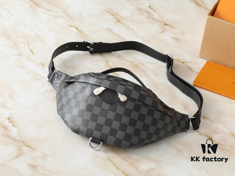 Upgraded Original M44812 M44836 M43644 Louis Vuitton New Arrival! BUMBAG Chest Bag, Patterned Style Can Be Worn as Waist Bag, Shoulder Bag or Crossbody – Multiple Carrying Ways, Soft Monogram Fabric with Adorable Patchwork Design Adds Authentic Fashion-Forward Casual Appeal to Sporty Outfits