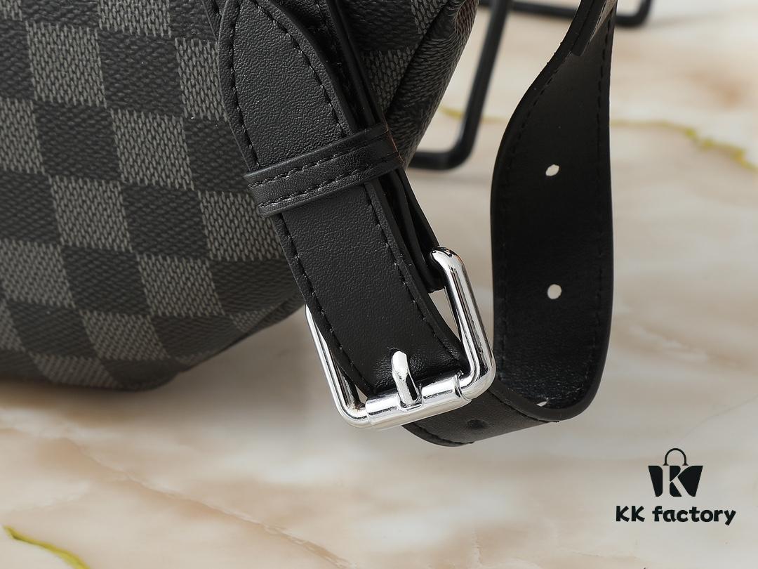 Upgraded Original M44812 M44836 M43644 Louis Vuitton New Arrival! BUMBAG Chest Bag, Patterned Style Can Be Worn as Waist Bag, Shoulder Bag or Crossbody – Multiple Carrying Ways, Soft Monogram Fabric with Adorable Patchwork Design Adds Authentic Fashion-Forward Casual Appeal to Sporty Outfits