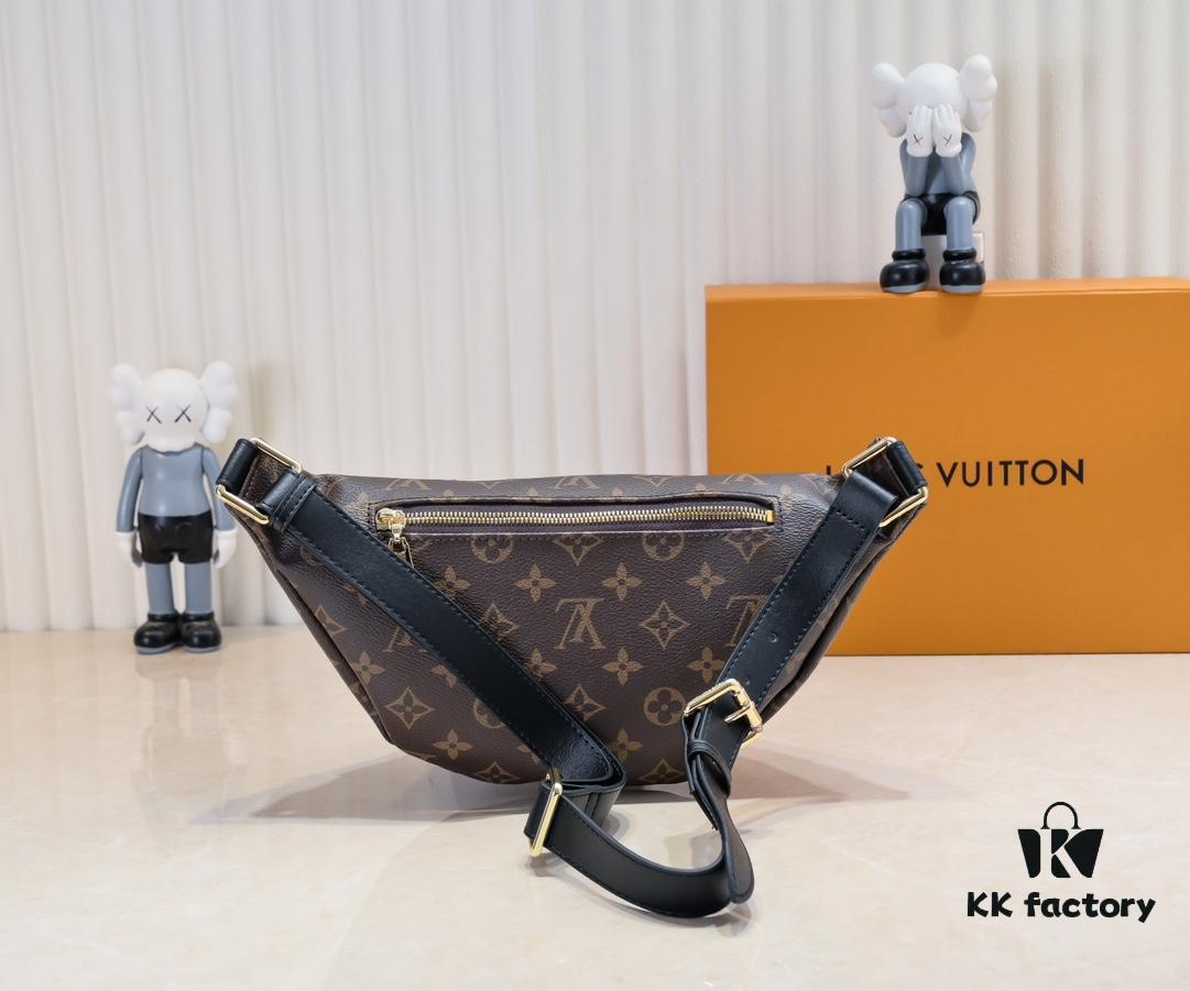 Exclusive Real Shot - Upgraded Version ‼️ Genuine Leather 🔥 Original Hardware with Full Steel Zipper Pulls 🐂 NEW WAVE Waist Bag M44812 Black White