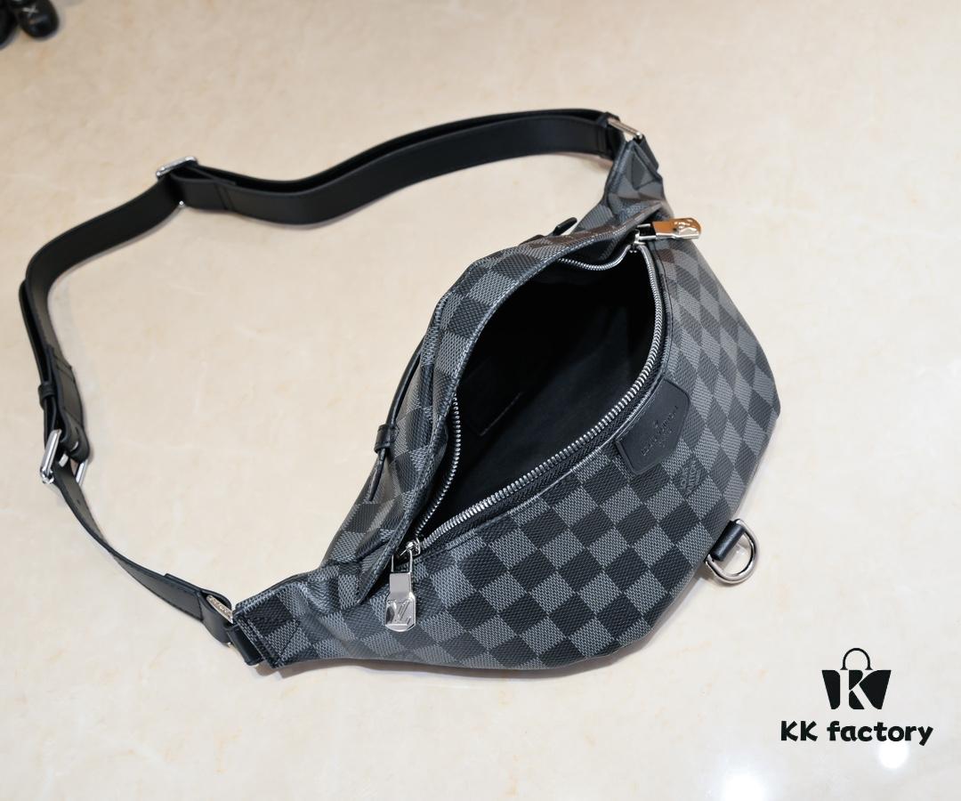 Exclusive Real Shot - Upgraded Version‼️ Genuine Cowhide Leather🔥 Original Hardware➕ Full Steel Zipper Pulls and Logo Badge🐂 NEW WAVE Waist Bag M44812 Black White🎏