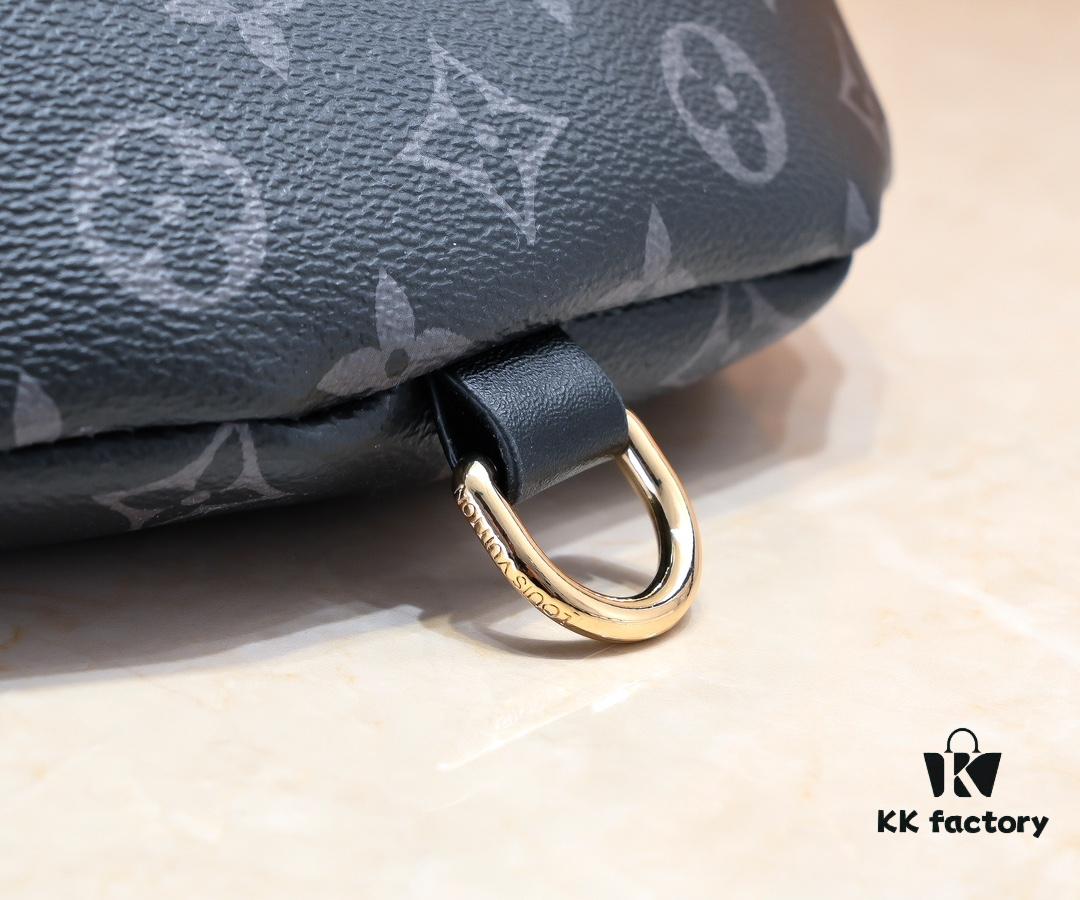 Exclusive Real Shot - Upgraded Version ‼️ Genuine Leather 🔥 Original Hardware with Full Steel Zipper Pulls 🐂 NEW WAVE Belt Bag M44812 Black White 🎏