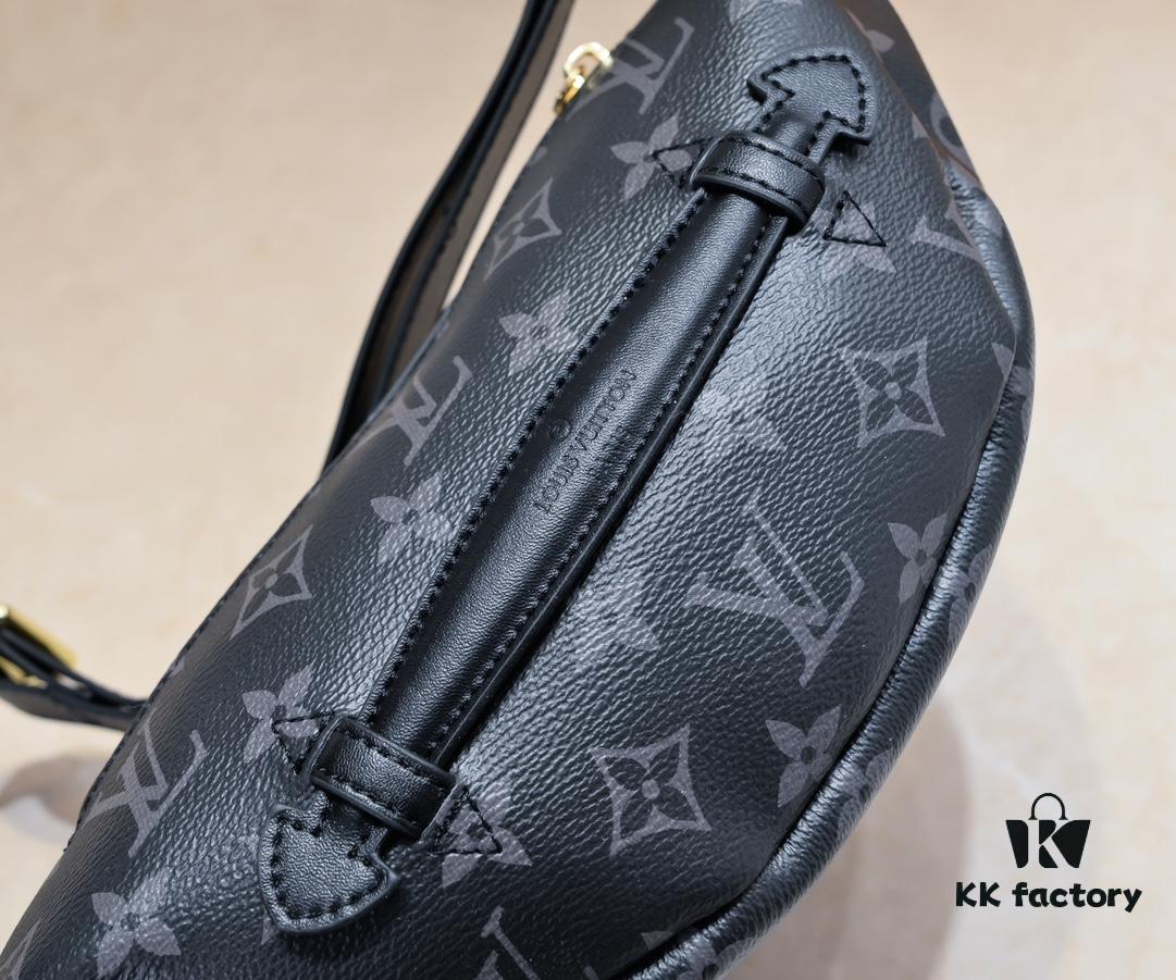 Exclusive Real Shot - Upgraded Version ‼️ Genuine Leather 🔥 Original Hardware with Full Steel Zipper Pulls 🐂 NEW WAVE Belt Bag M44812 Black White 🎏