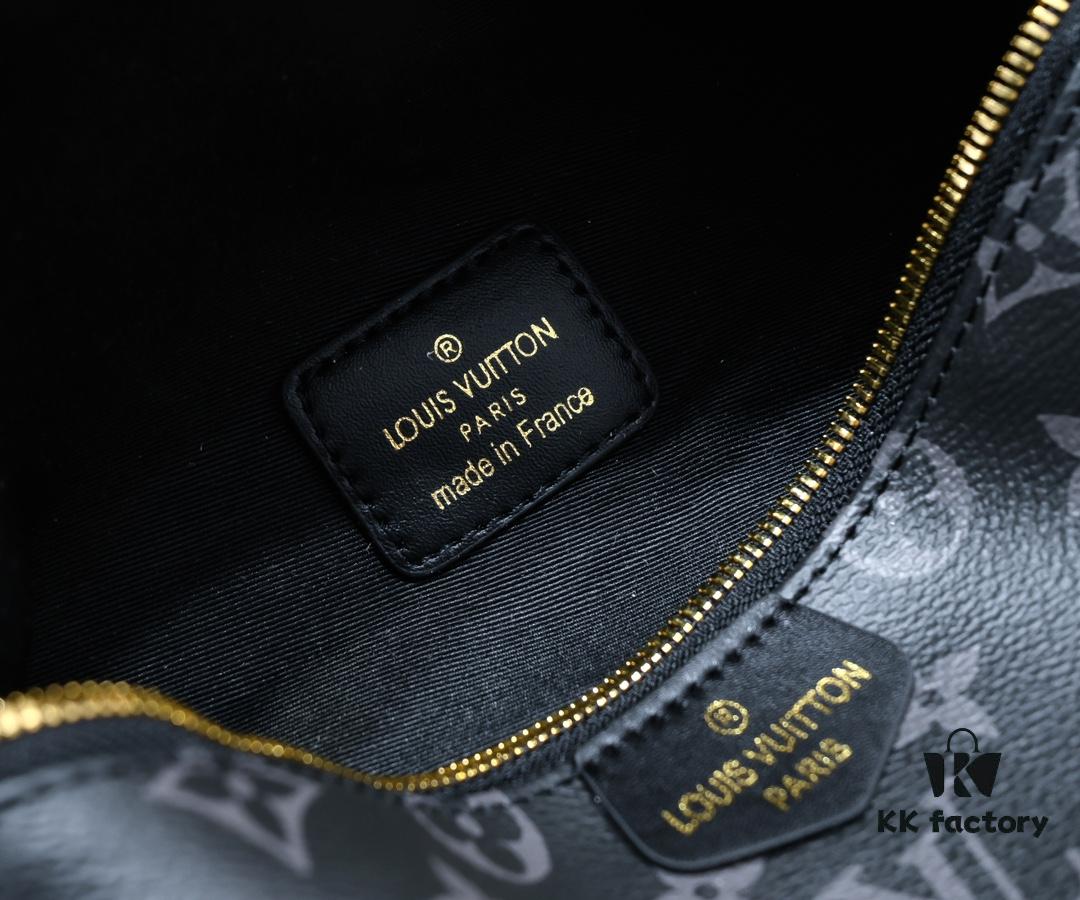 Exclusive Real Shot - Upgraded Version ‼️ Genuine Leather 🔥 Original Hardware with Full Steel Zipper Pulls 🐂 NEW WAVE Belt Bag M44812 Black White 🎏