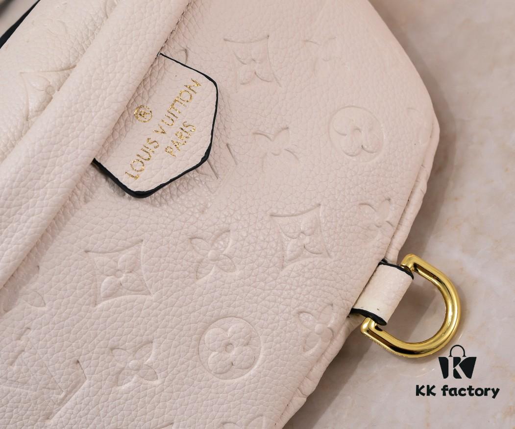 Exclusive Real Shot - Upgraded Version ‼️ Genuine Leather 🔥 Original Hardware with Full Steel Zipper Pulls 🐂 NEW WAVE Waist Bag M44812 Black White