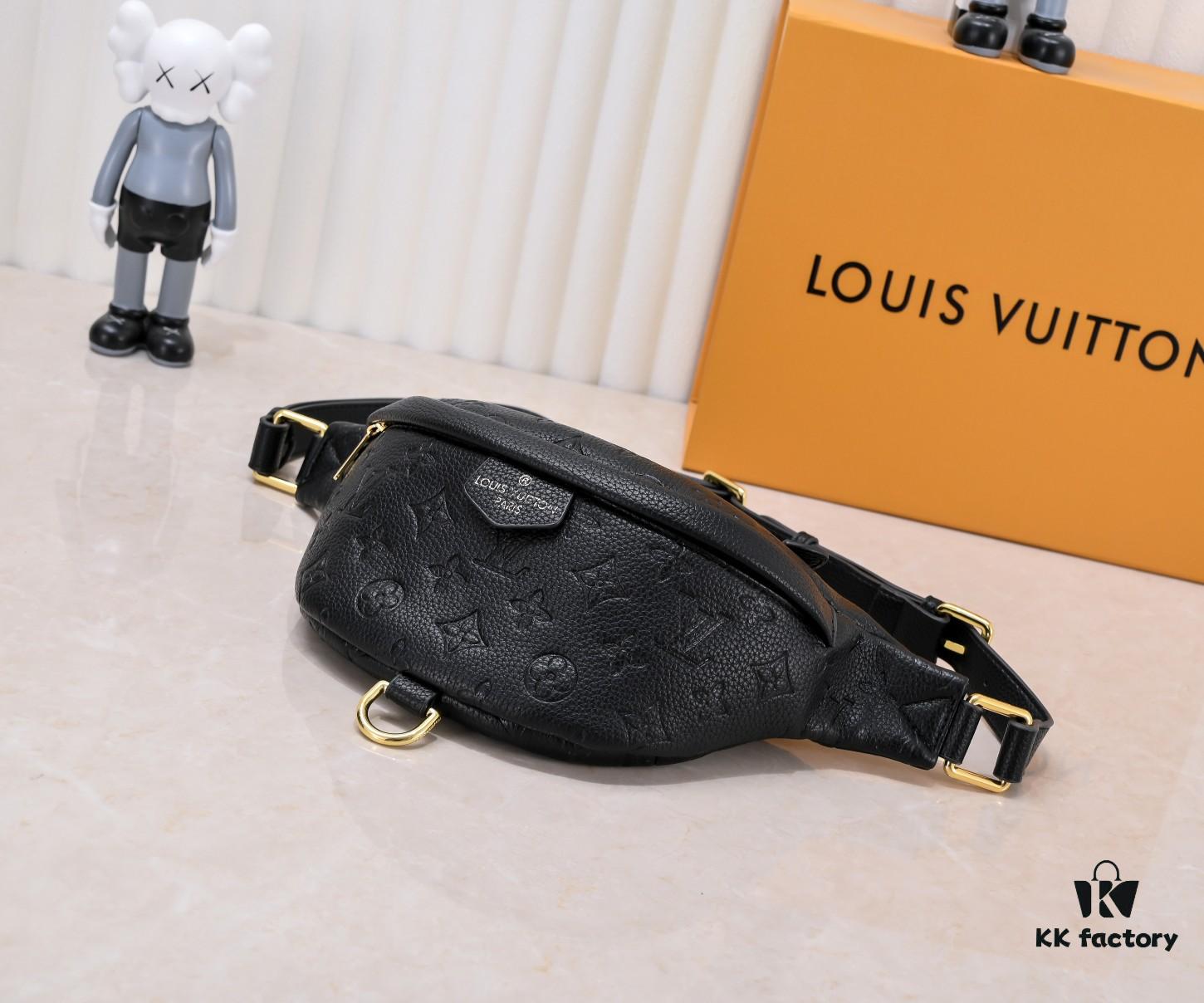 Exclusive Real Shot - Upgraded Version ‼️ Genuine Leather 🔥 Original Hardware with Full Steel Zipper Pulls 🐂 NEW WAVE Waist Bag M44812 Black White 🎏