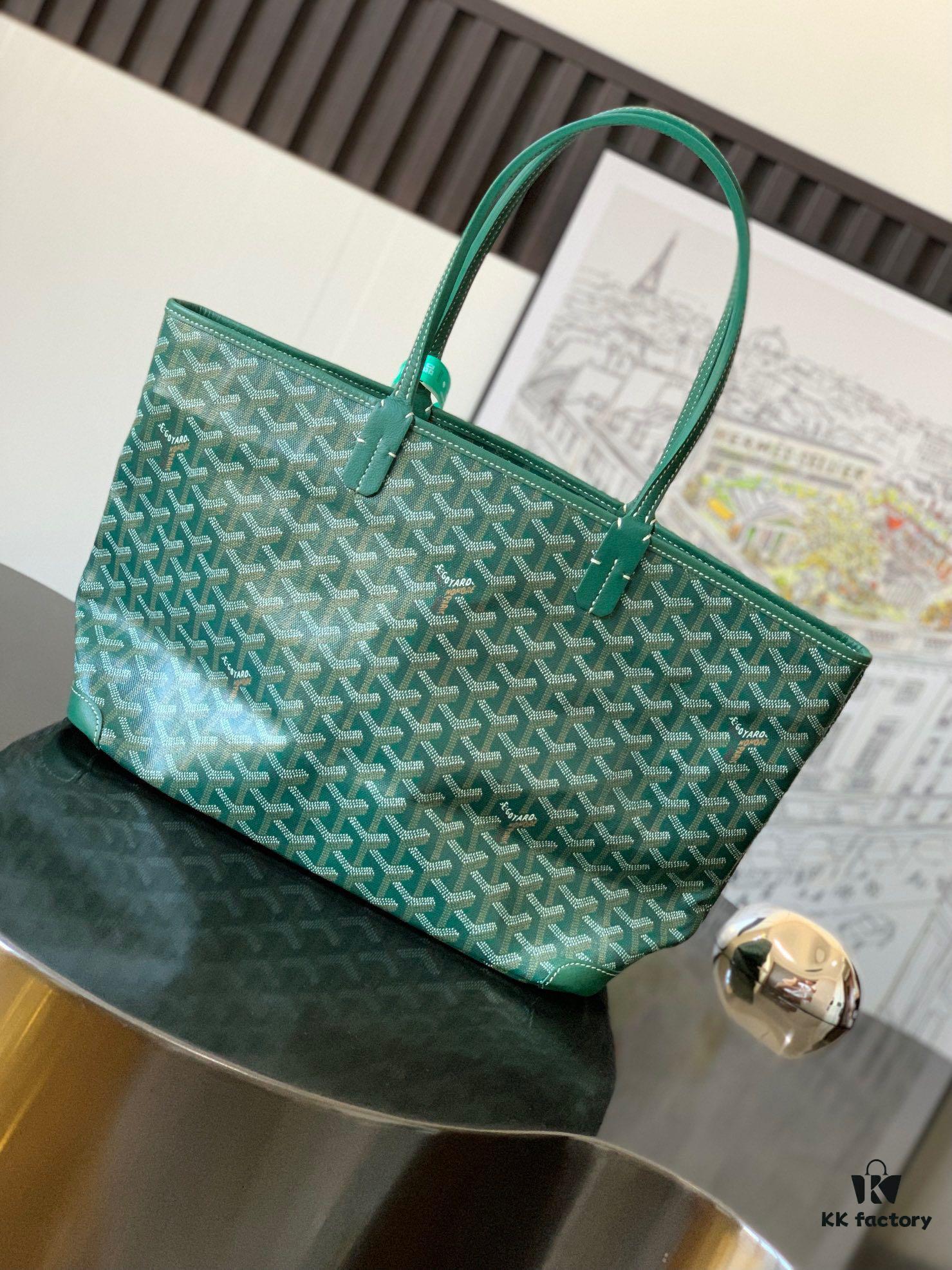 Small Artois Small Bag (Zippered Tote) - A structured tribute to the iconic Saint Louis bag, featuring enhanced security and privacy with leather corners and zip closure