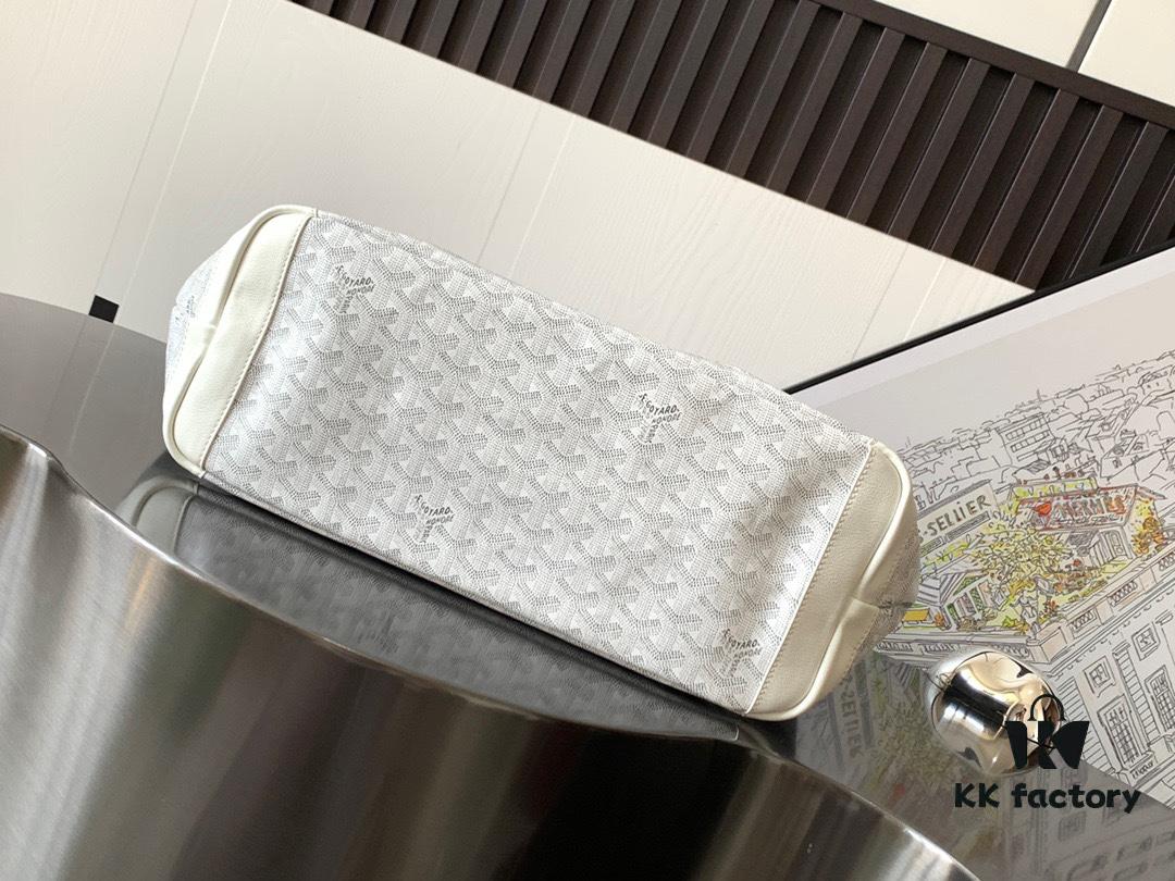 Medium Artois Zippered Tote Bag