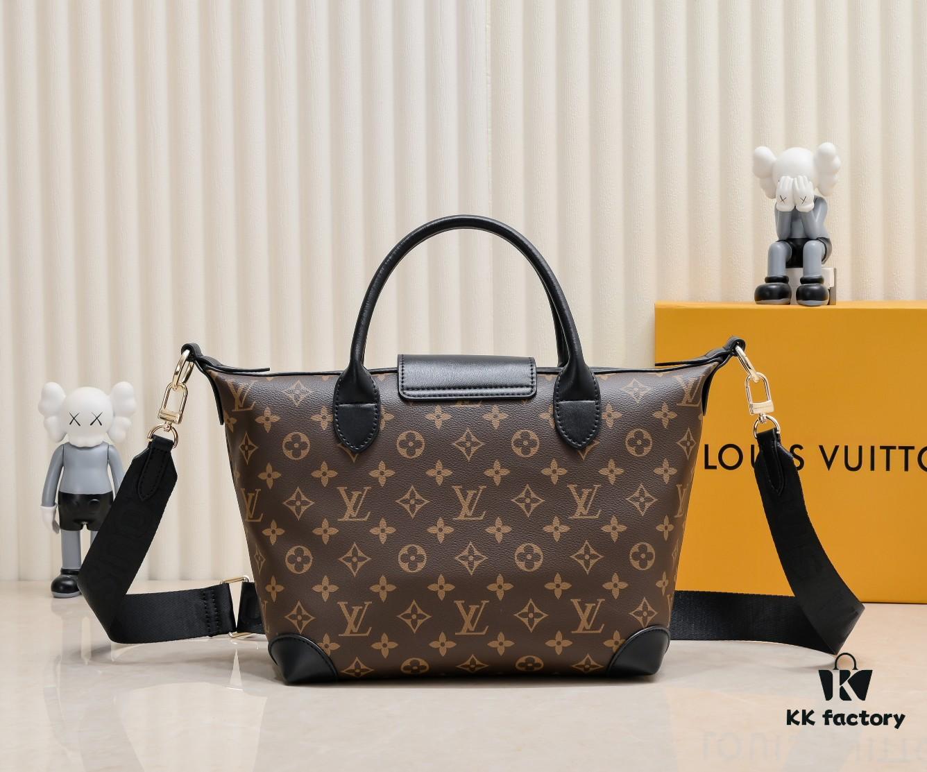 Exclusive Real Shot - Upgraded Version‼️ New Arrival for Spring and Summer ☀️ 2023 Hot Louis Vuitton Handheld & Crossbody Bag 💥