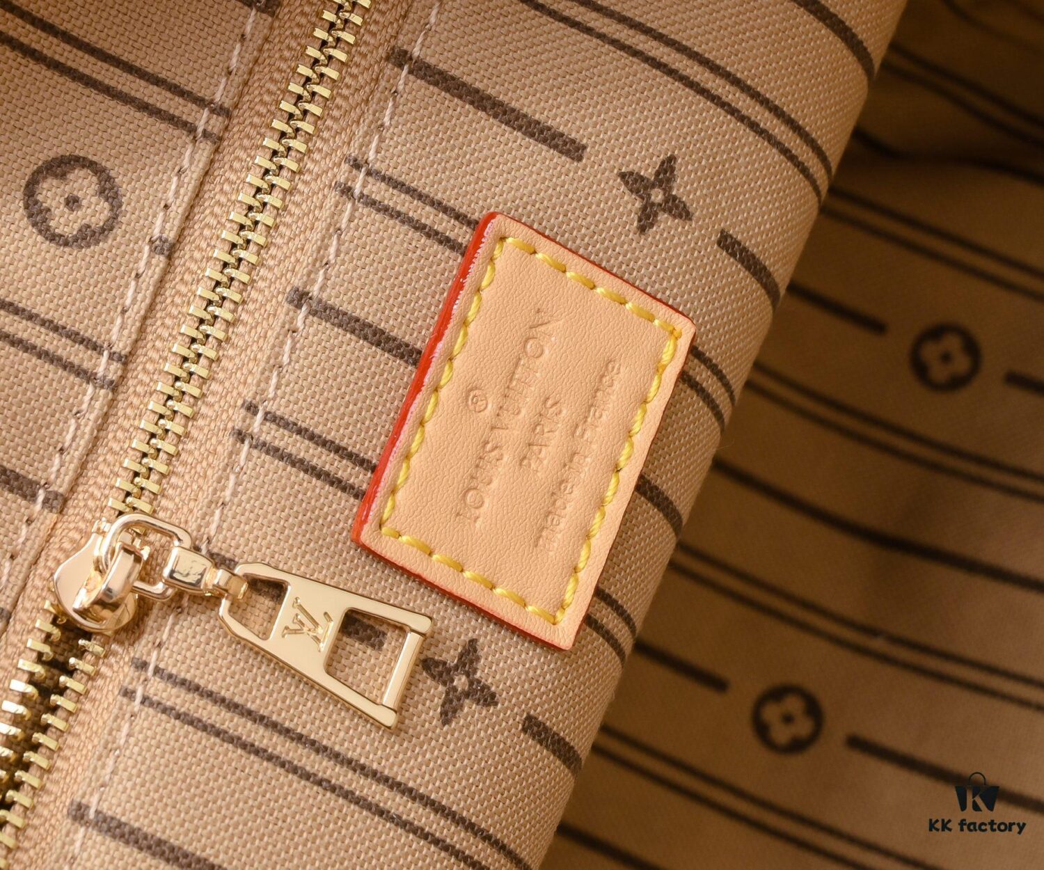 Exclusive Real Shot - Upgraded Version! New Arrival for Spring and Summer 2023! Louis Vuitton 2023 Bestselling Handheld & Crossbody Practical Fashion Style