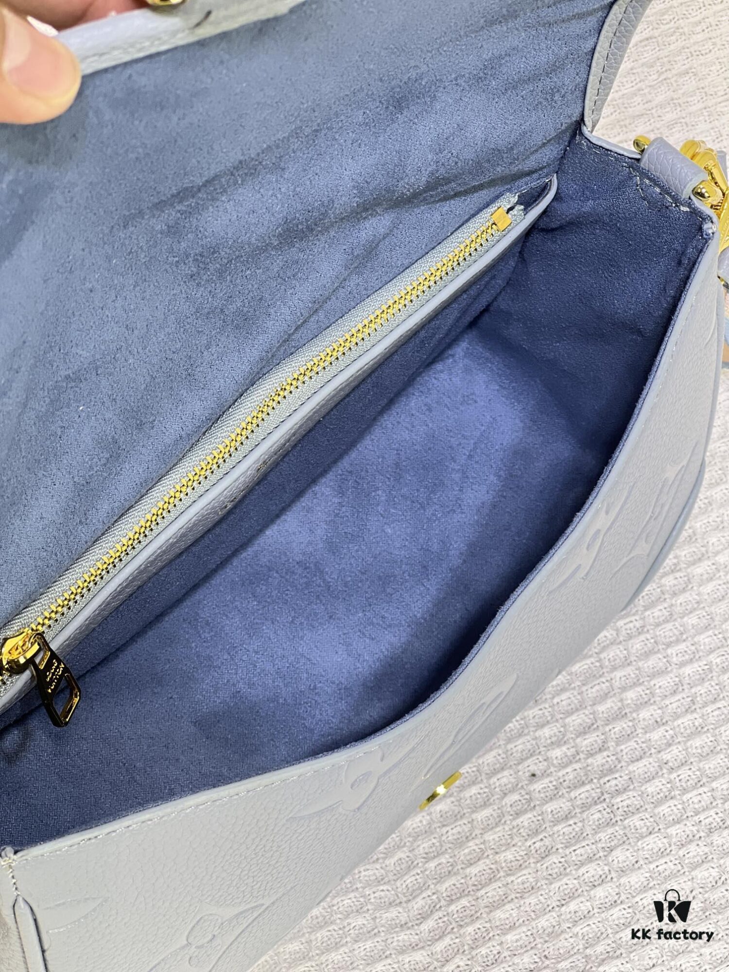 M46386 M46388 M45985 M45683 M45684 Full Leather Baguette Bag Series New Diane Handbag