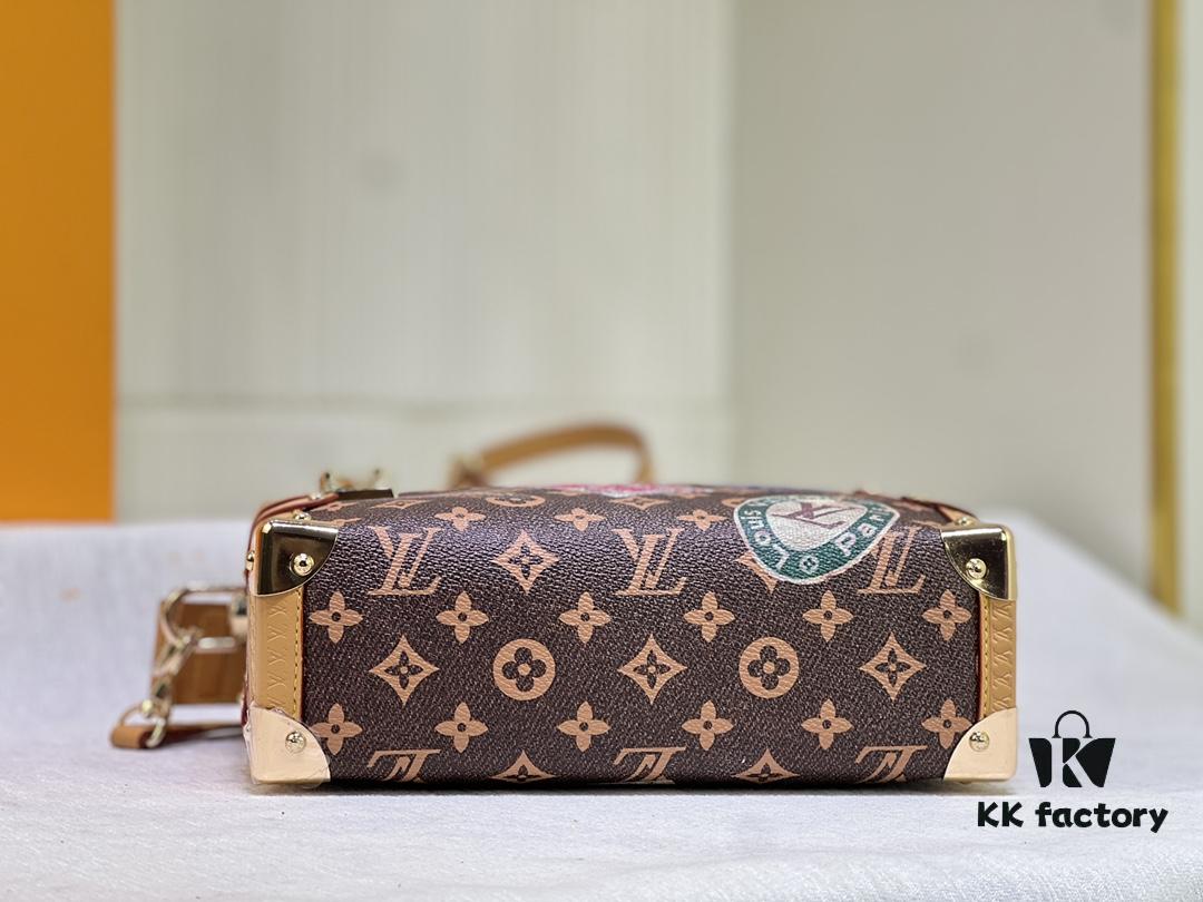 69306ceb6e68136f4d9a53be Side Trunk Medium Bag M47085 M46358