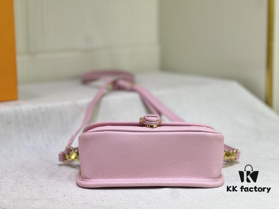 M83300 M45985 Baguette Collection New Diane Handbag