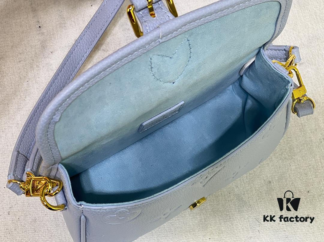 M83300 M45985 Baguette Collection New Diane Handbag