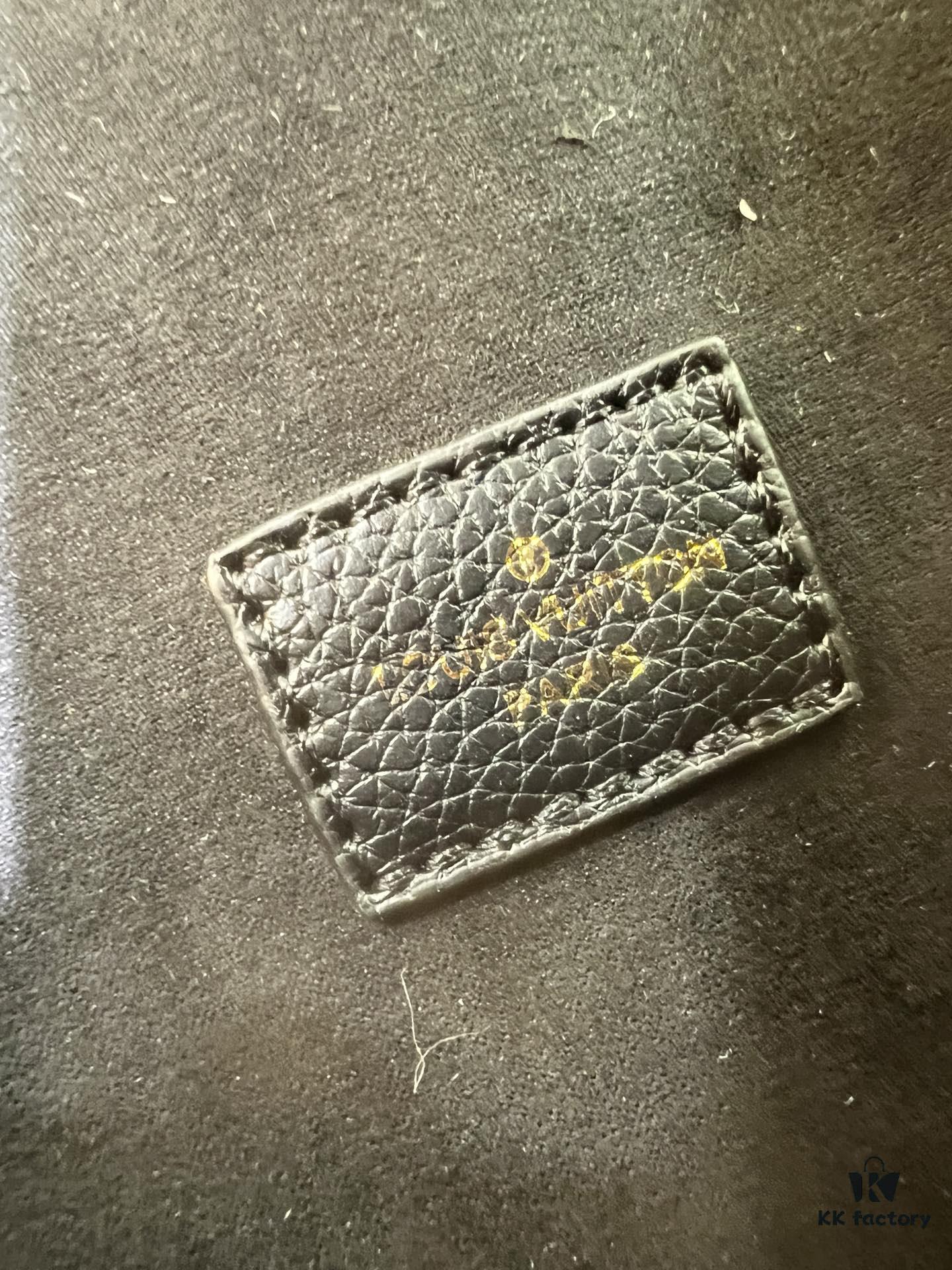 M83300 M45985 Baguette Collection New Diane Handbag