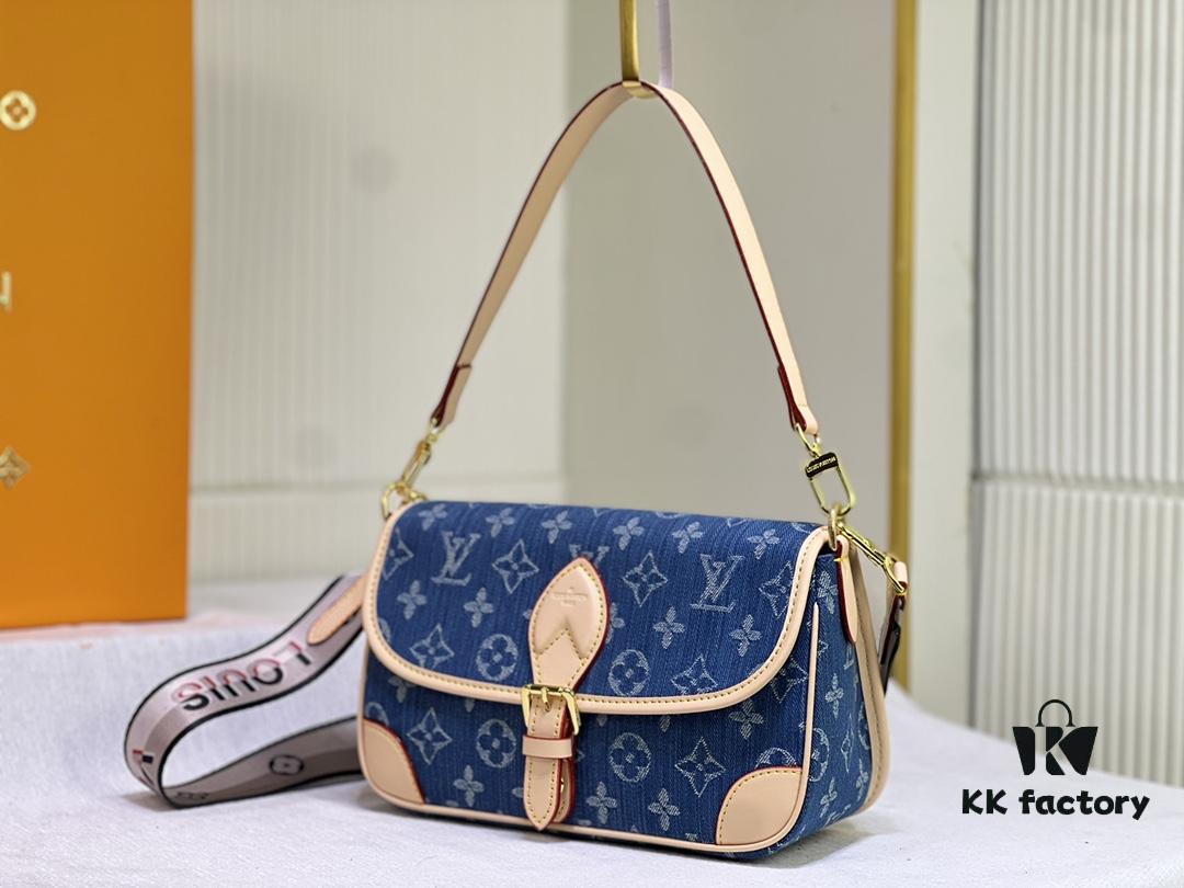 M46386 M45985 Denim Baguette Diane Handbag