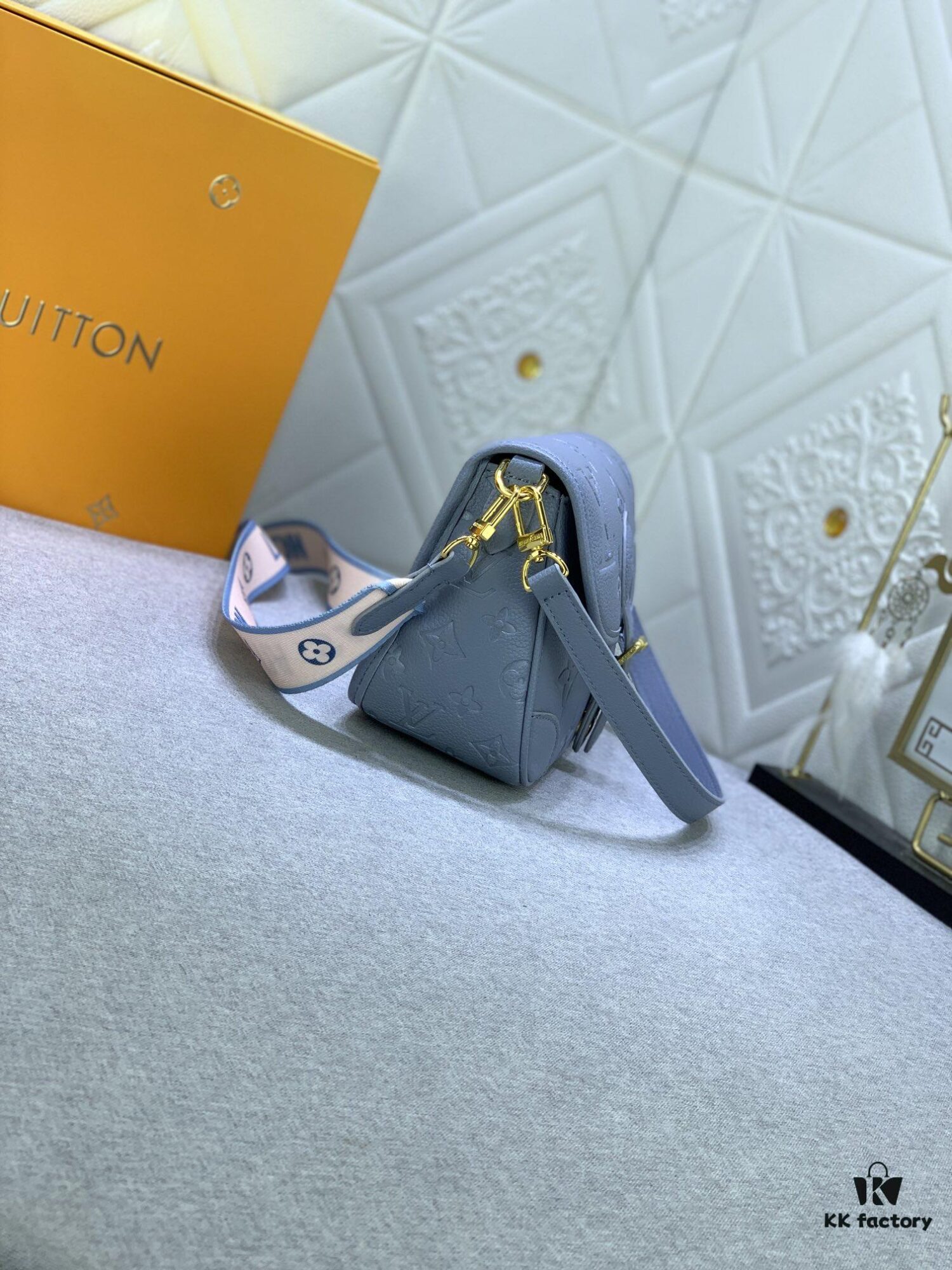 Upgraded Original M46583 M46584 M46386 M46388 M45985 Full Leather Baguette Bag Series New Diane Handbag