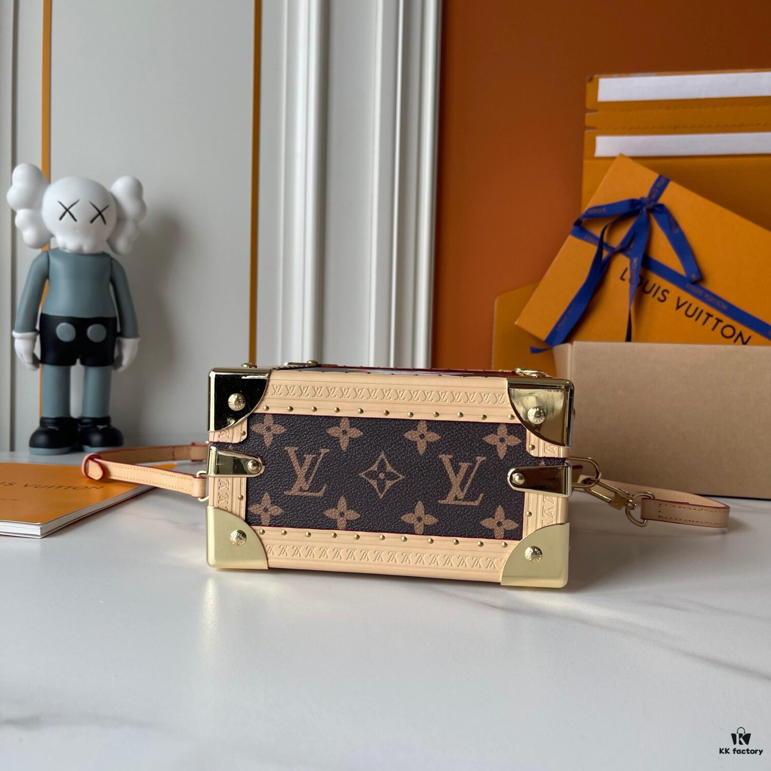 Upgraded M13127 Mini Square Trunk Doll