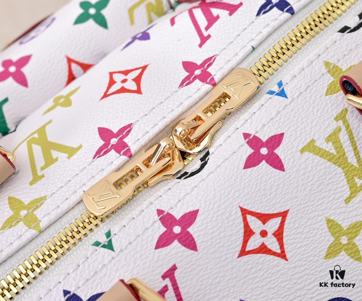 M13742 White Color Black Color Travel Bag Current Season LV x TM KEEPALL BANDOULIÈRE 45 Travel Bag