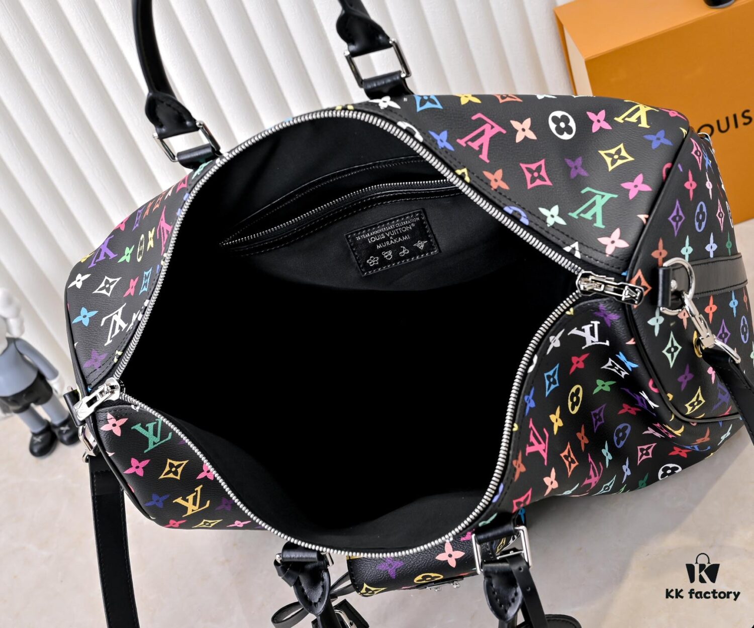 New Arrival M13742 White Color Black Color Travel Bag LV x TM KEEPALL BANDOULIÈRE 45