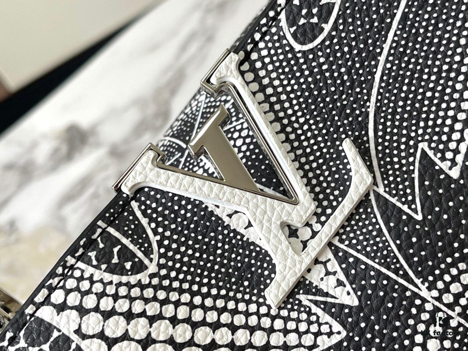 Upgraded Version M21704 LV x YK Capucines BB Bag