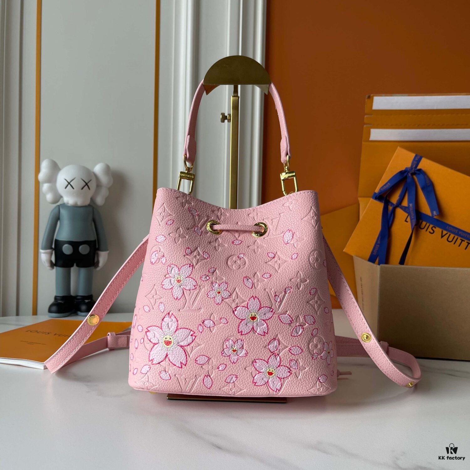 Upgraded Version 170 M13676 M44021 NeoNoe BB Bucket Bag from Louis Vuitton × Takashi Murakami Reissue Collection