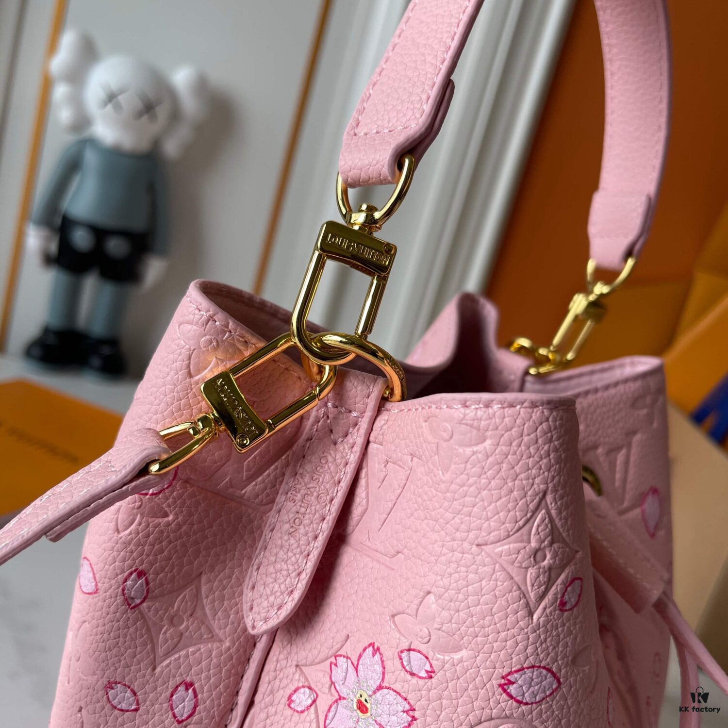 Upgraded Version 170 M13676 M44021 NeoNoe BB Bucket Bag from Louis Vuitton × Takashi Murakami Reissue Collection