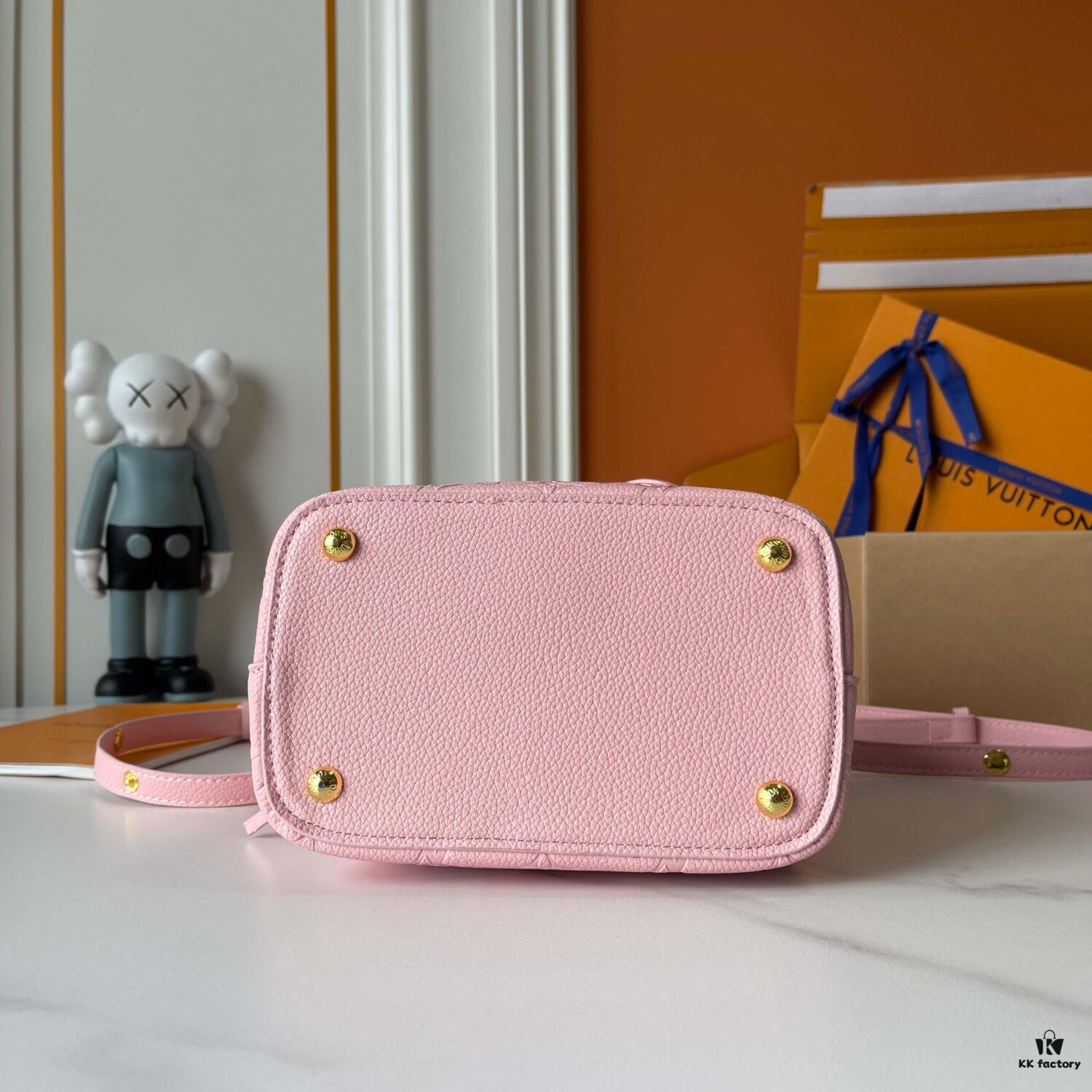 Upgraded Version 170 M13676 M44021 NeoNoe BB Bucket Bag from Louis Vuitton × Takashi Murakami Reissue Collection