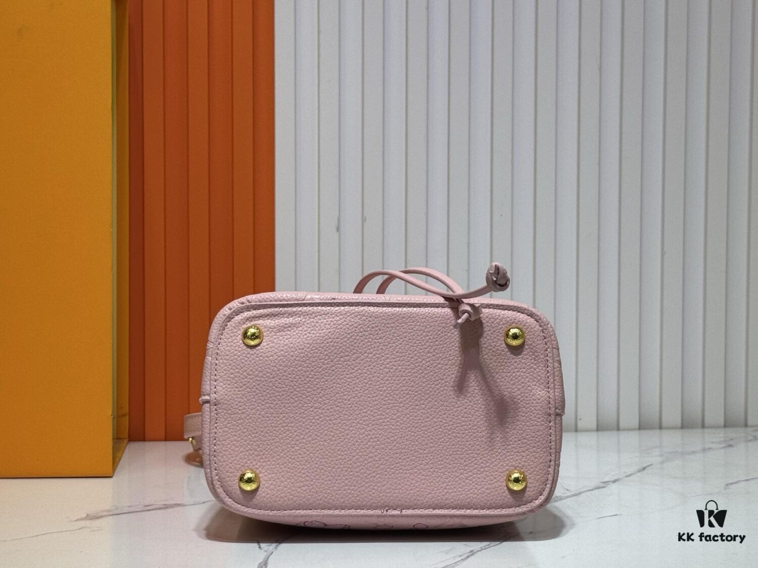 M13676 M44021 NeoNoe BB Bucket Bag from Louis Vuitton × Takashi Murakami Reissue Collection