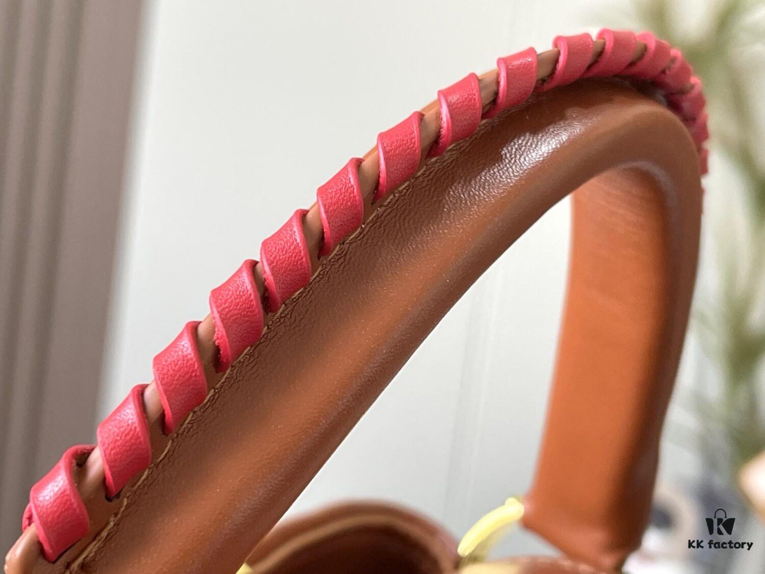 Upgraded Official Version 💋 M57651 Embroidered Pink Brown Gold Buckle Small Size