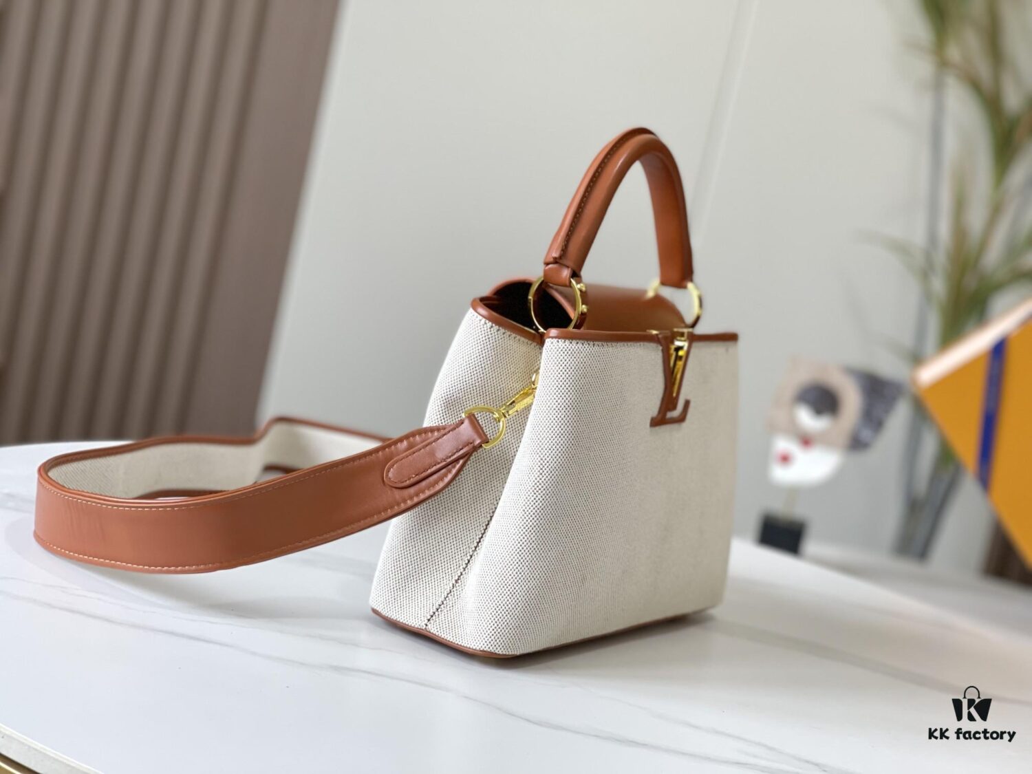 Exclusive On-Site Photo - Factory Direct Official Version 💋 M57651 Embroidered White, Brown and Gold Hardware Mini Capucines BB Bag