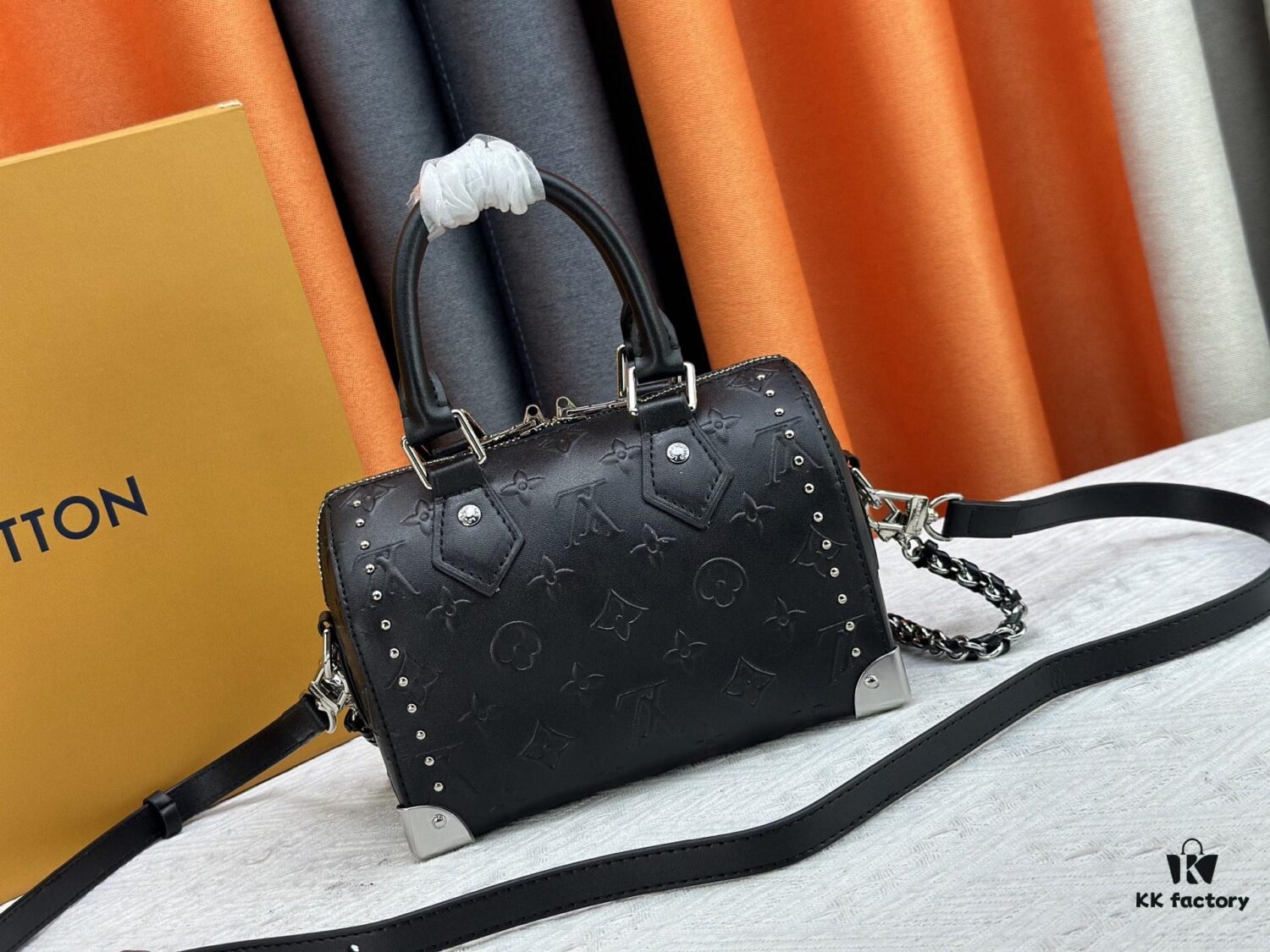 M13146 M14575 Speedy Trunk Handbag