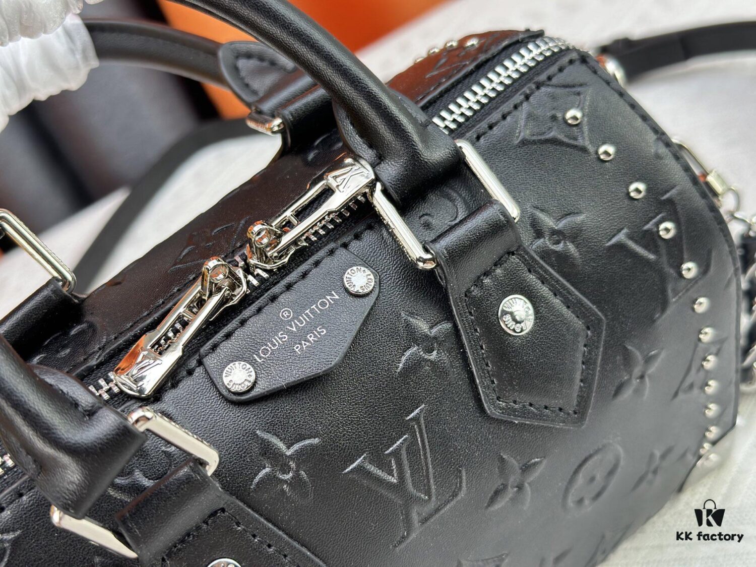 M13146 M14575 Speedy Trunk Handbag