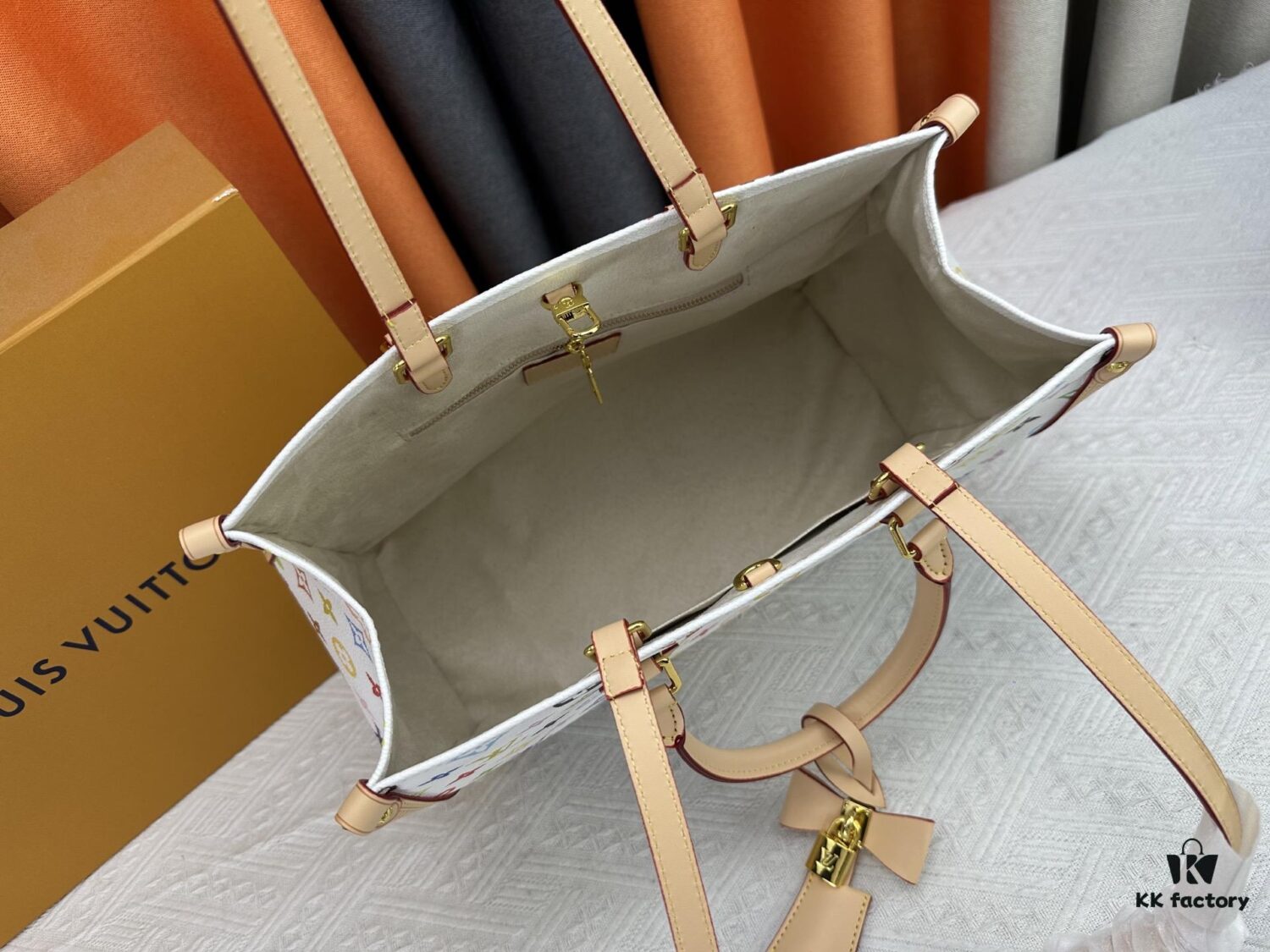 M13079 New White Tricolor Louis Vuitton x Takashi Murakami Women's Shoulder Bag, Tote Bag Size 34