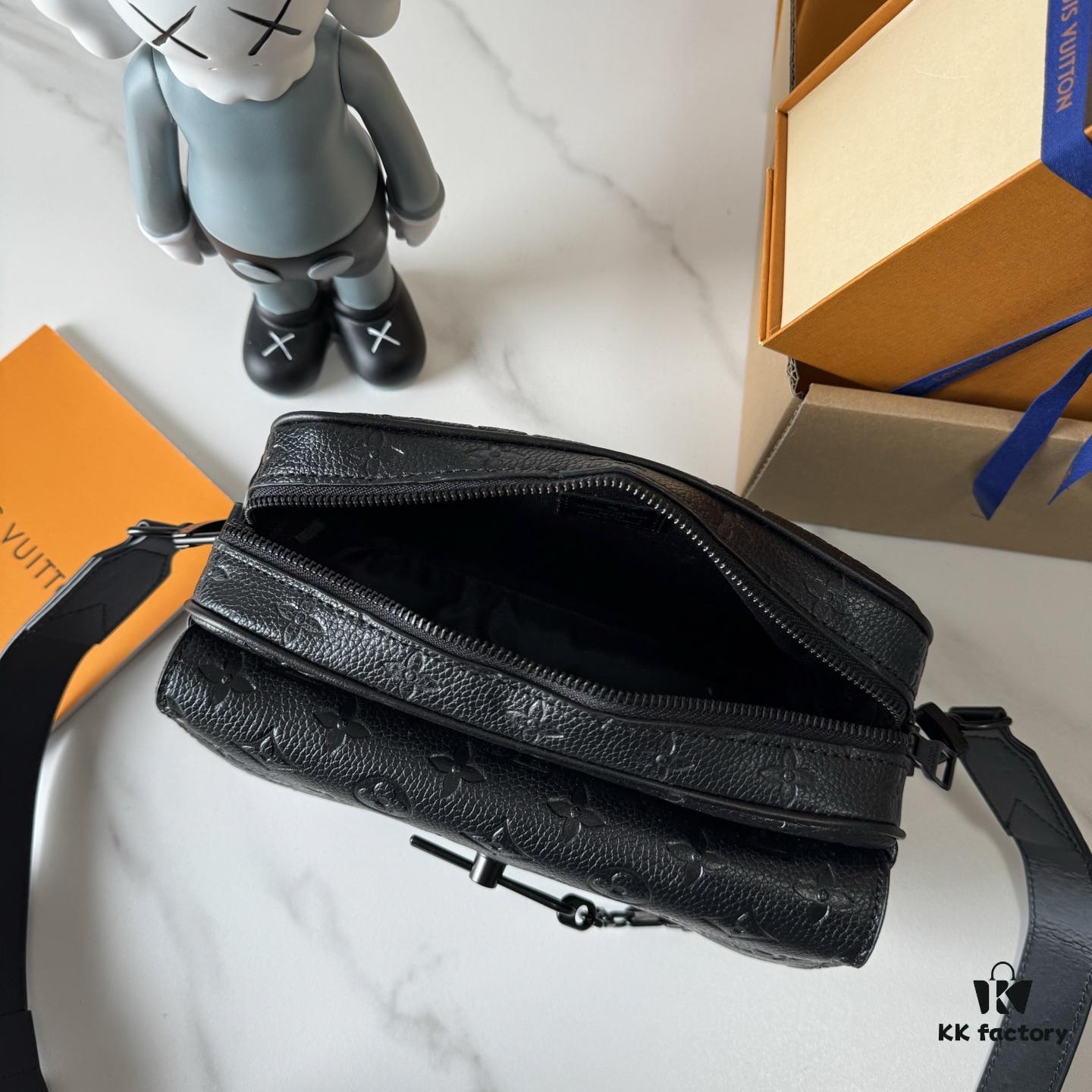 Upgraded Version M46795 M23742 Black Flower Embossed Men's Latest Collection Steamer Messenger Bag