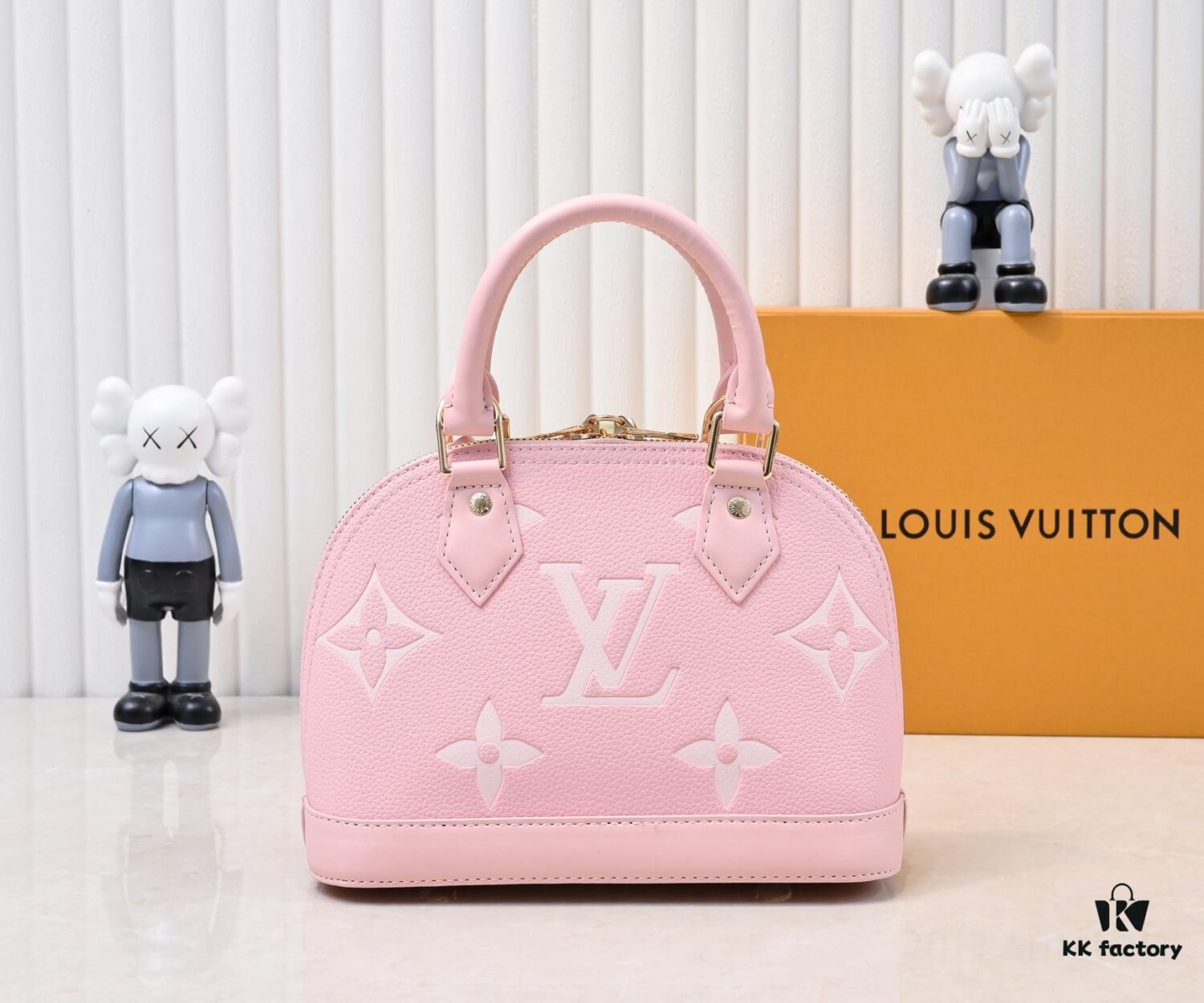 Louis Vuitton Alma BB M53152 M13670 Signature Handbag