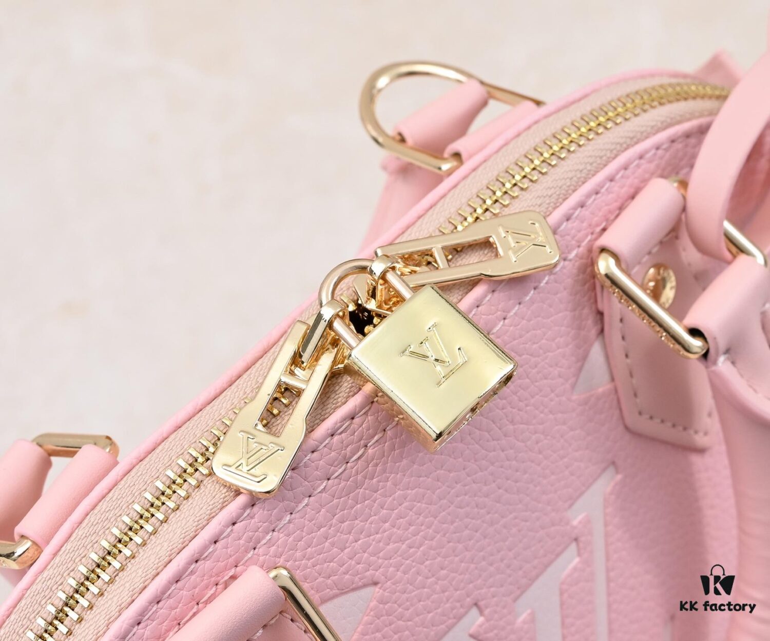 Louis Vuitton Alma BB M53152 M13670 Signature Handbag