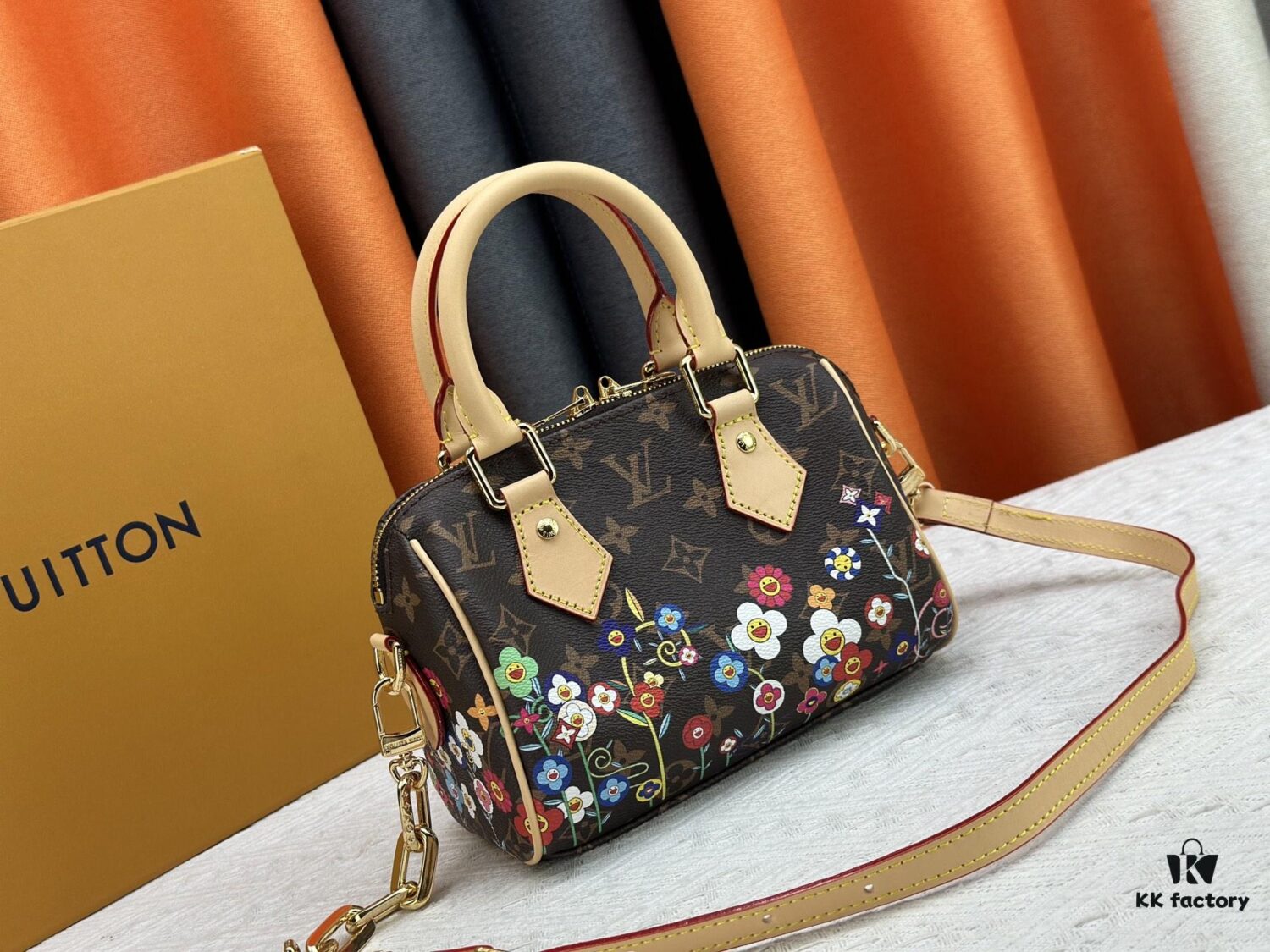 M45957.M58953 Color-Changing Yellow Leather