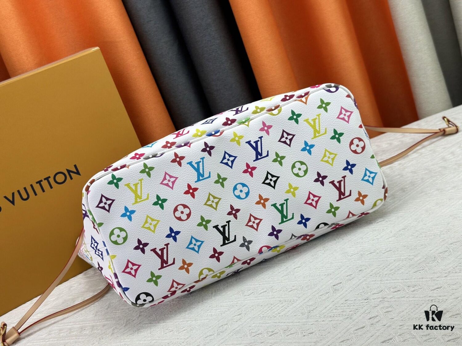 Upgraded Original M13675 M13271 M40995 This Medium Neverfull Bag from the Louis Vuitton x Takashi Murakami Re-Edition Collection