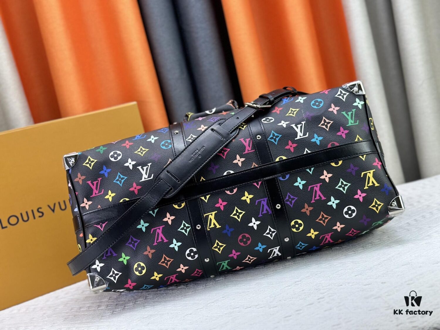 M13742 Multicolor White and Black Travel Bag New Arrival LV x TM KEEPALL BANDOULIÈRE 45