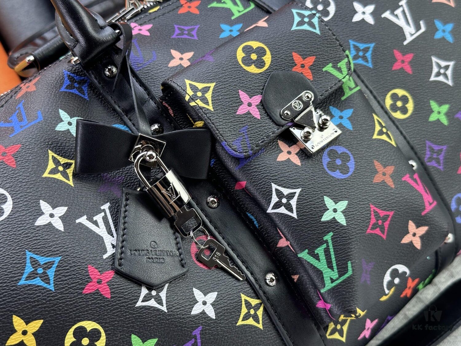 M13742 Multicolor White and Black Travel Bag New Arrival LV x TM KEEPALL BANDOULIÈRE 45