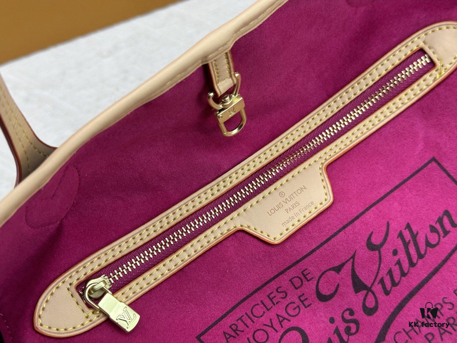 Upgraded Original M13675 M13271 M40995 This Medium Neverfull Bag from the Louis Vuitton x Takashi Murakami Re-Edition Collection