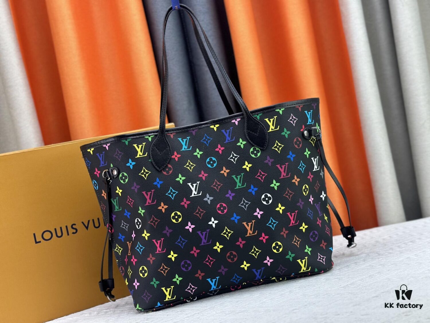 Upgraded Original M13675 M13271 M40995 This Medium Neverfull Bag from Louis Vuitton x Takashi Murakami Re-Edition Collection